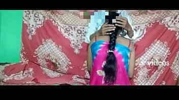 भाभी दुपट्टा ओढ़े लाल ब्रा में स्टूल पर चोद दिया फुल देसी रोमांस चूत की साफ चुदाई की आवाज के साथ video