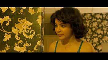 Anushka sharma kiss video