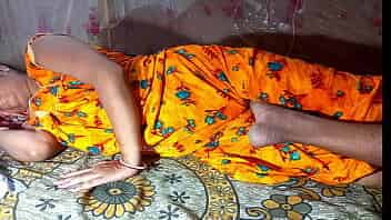 ইন্ডিয়ান হট বেবিসিটার তার মালিক এর সাথে চুদাচুদি করে তার গুদের ক্ষিদে মিটালো video