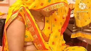 Indian desi ANNU bhabhi ki gand fad di aaj ANNU ki tabdtod chudai clear hindi vioce me video