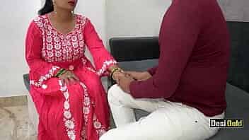 जब देसी सौतेली बहन रैंडी बन गई साफ़ हिंदी ऑडियो के साथ video